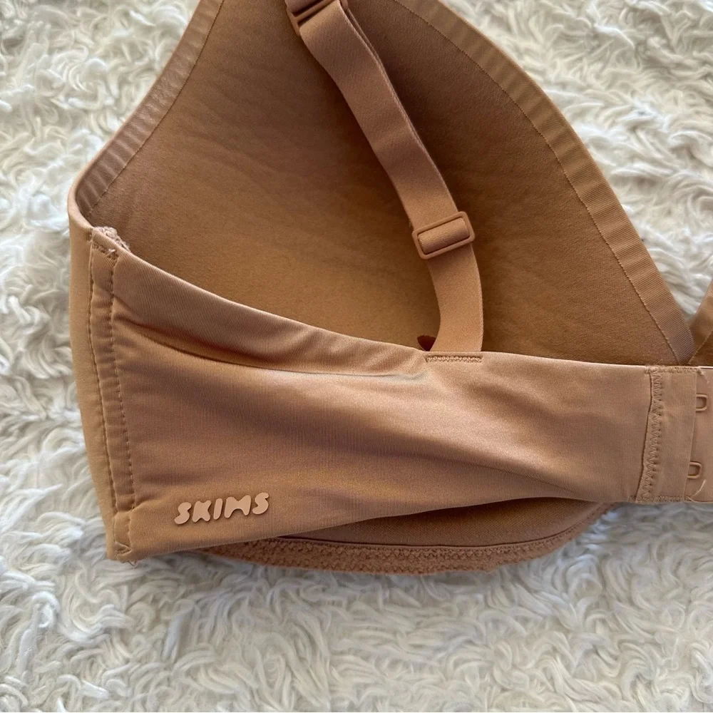 SKIMS Wireless Form T-Shirt Demi Bra Sienna Nude Size 36D EUC - Picture 5 of 9